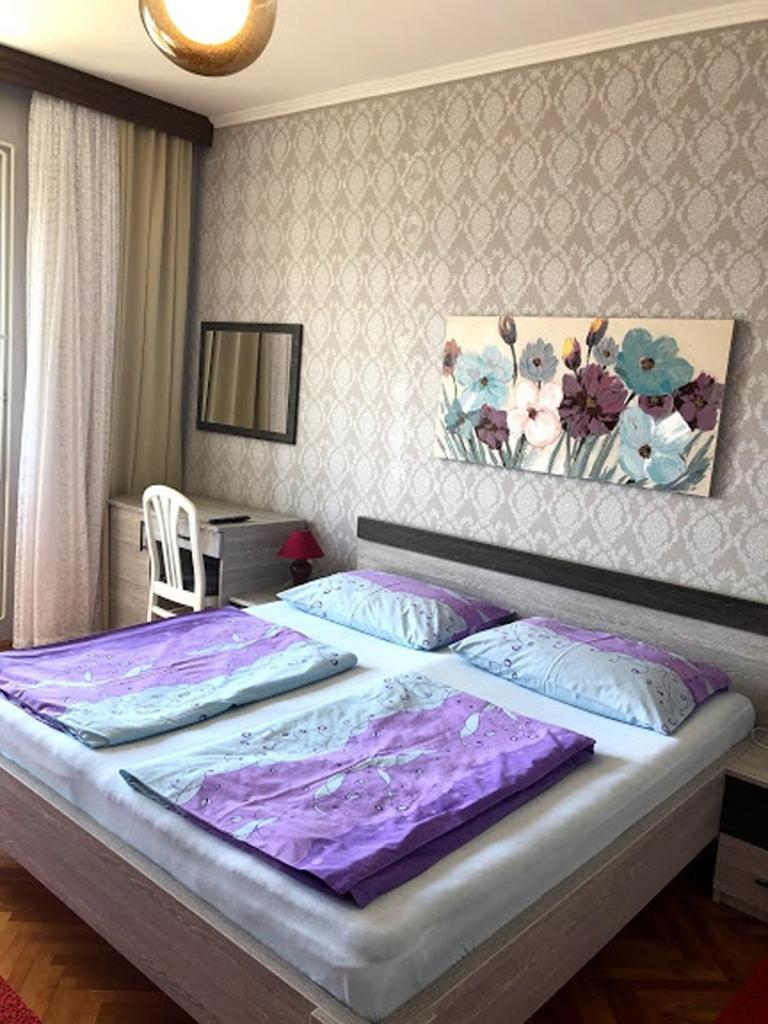 Apartments And Rooms By The Sea Barbat, Rab - 4973 Rab Town Rom bilde